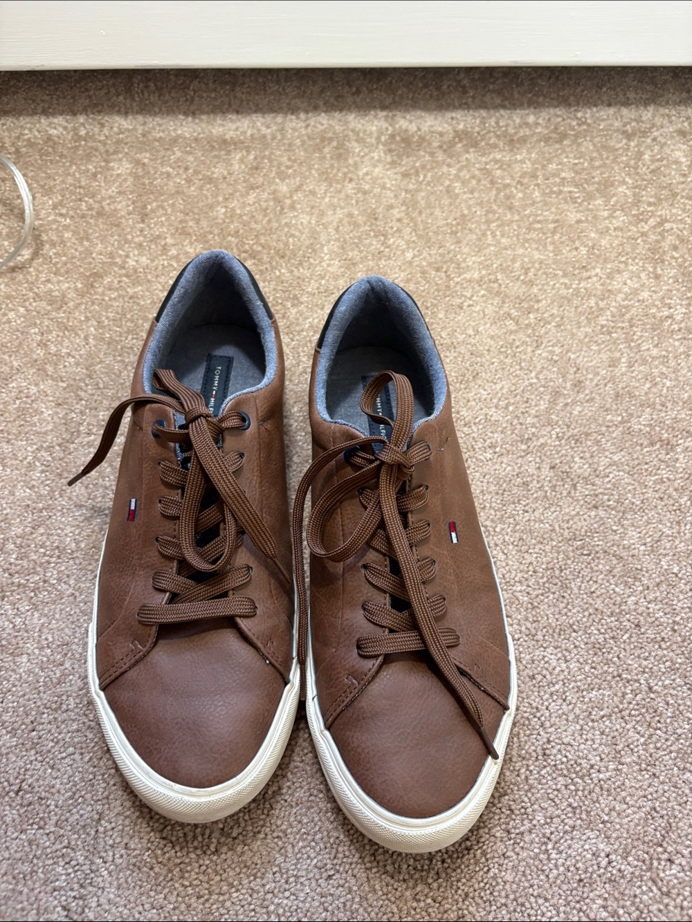 Tommy Hilfiger Brown Low-Top Leather-Style Sneakers